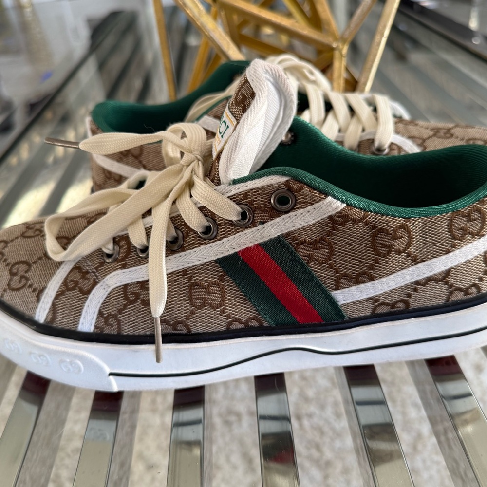 Gucci Beige Canvas Sneakers with Green and Red Stripes. - Picture 3 of 8